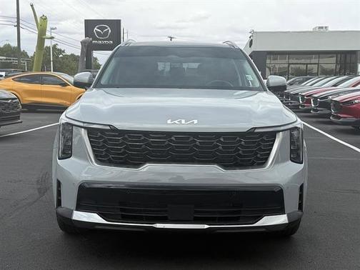 Gray 2025 Kia Sorento S