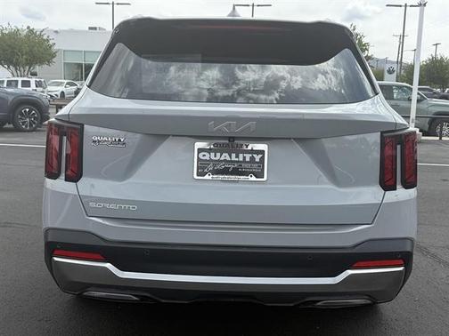 Gray 2025 Kia Sorento S