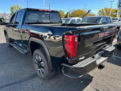 2025 GMC Sierra 2500 Denali