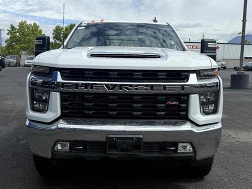 White 2022 Chevrolet Silverado 2500 LT