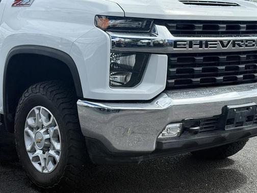 White 2022 Chevrolet Silverado 2500 LT