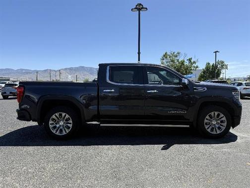 Gray 2022 GMC Sierra 1500 Denali