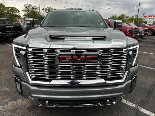 2025 GMC Sierra 2500 Denali