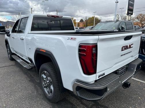 2026 GMC Sierra 2500 SLT