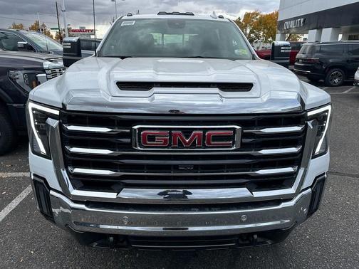 2026 GMC Sierra 2500 SLT
