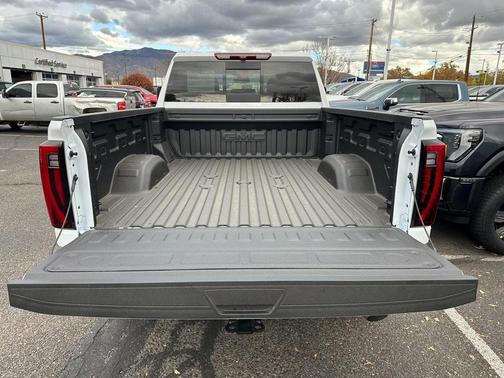 2026 GMC Sierra 2500 SLT