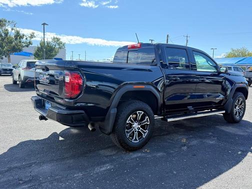 2023 GMC Canyon AT4