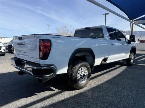 White 2023 GMC Sierra 2500 SLE