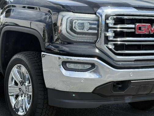 Black 2018 GMC Sierra 1500 SLT
