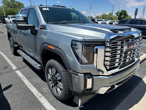 2025 GMC Sierra 2500 Denali