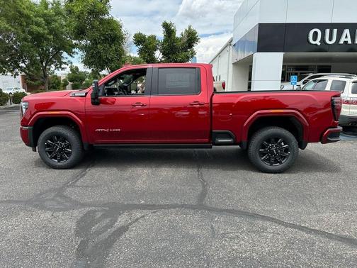 2025 GMC Sierra 2500 AT4
