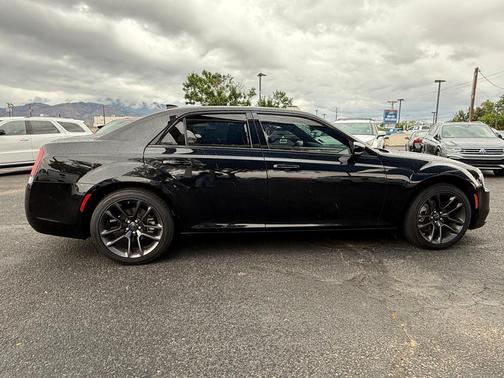 2023 Chrysler 300 S