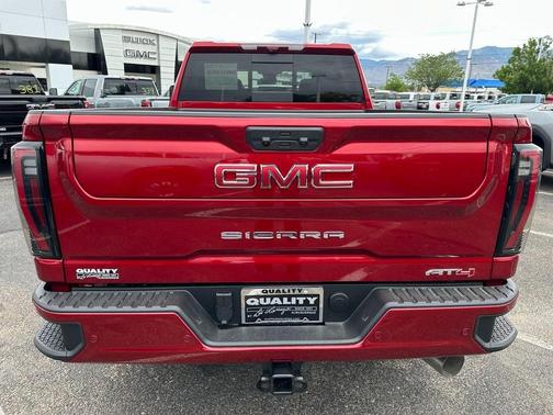 2025 GMC Sierra 2500 AT4