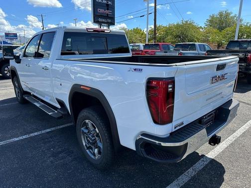 2026 GMC Sierra 2500 SLT