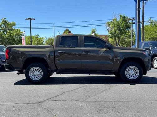 2024 Chevrolet Colorado WT