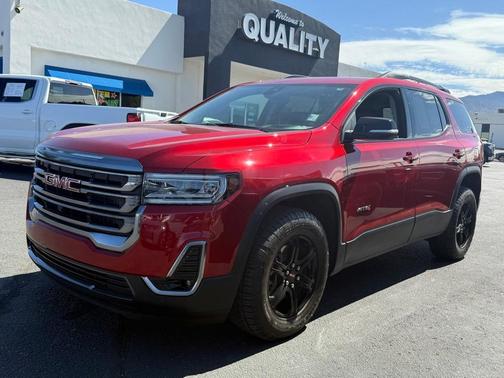 2023 GMC Acadia AT4