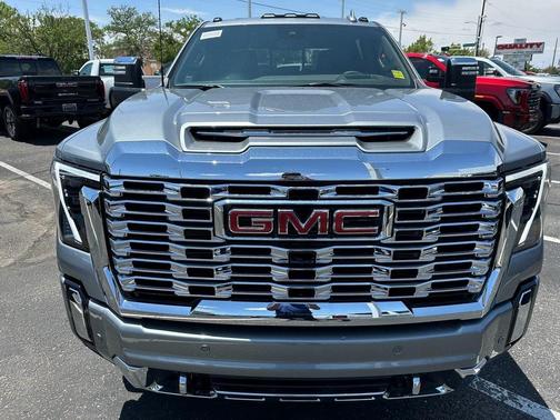 2025 GMC Sierra 2500 Denali