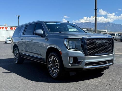 2023 GMC Yukon XL Denali Ultimate
