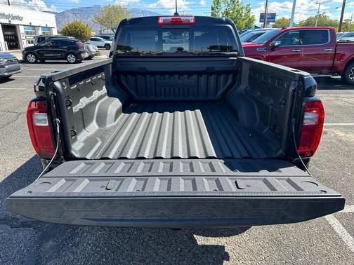 2026 GMC Canyon AT4X