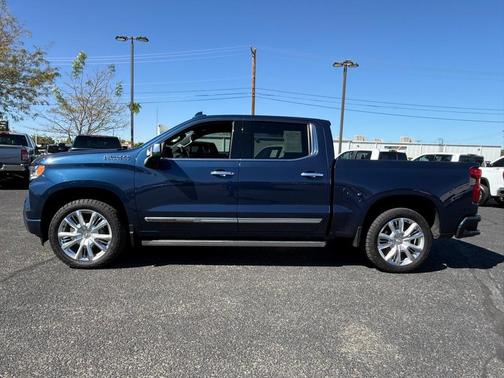 2022 Chevrolet Silverado 1500 High Country