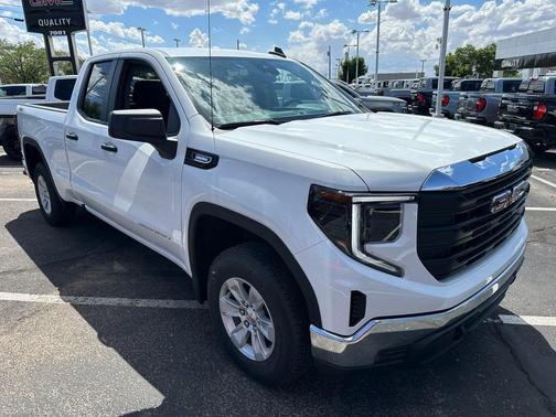 2025 GMC Sierra 1500 Pro