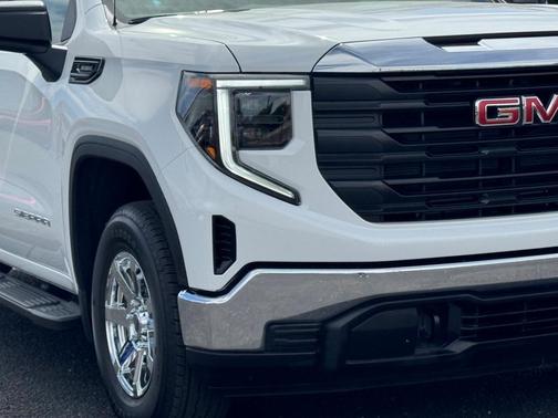 2024 GMC Sierra 1500 Pro