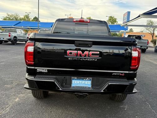 2025 GMC Canyon AT4
