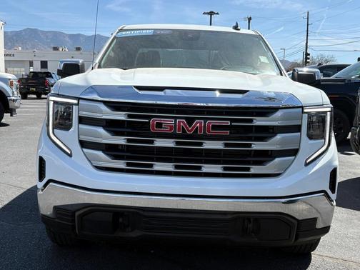 2024 GMC Sierra 1500 SLE