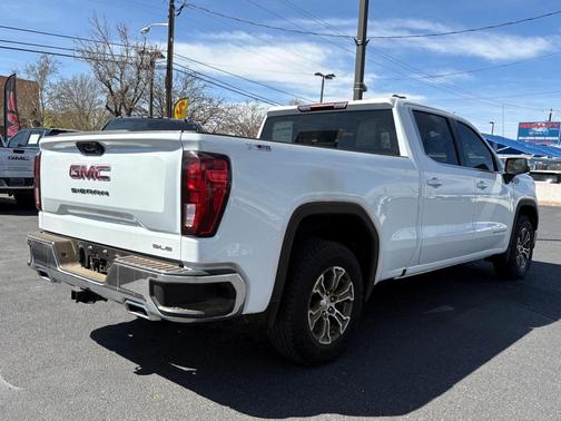 2024 GMC Sierra 1500 SLE