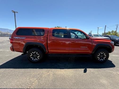 2016 Toyota Tacoma SR
