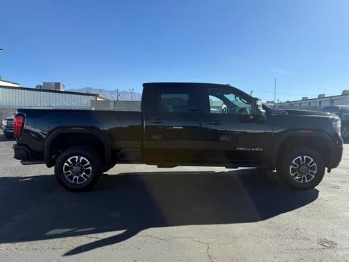 2022 GMC Sierra 2500 AT4