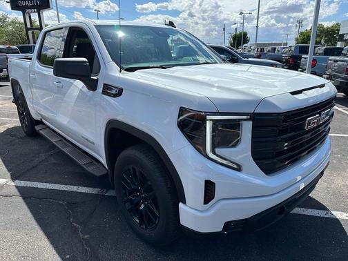 2025 GMC Sierra 1500 Elevation
