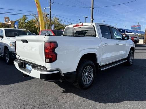 White 2024 Chevrolet Colorado LT