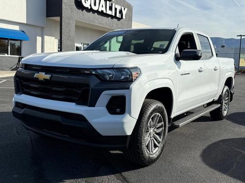 2024 Chevrolet Colorado LT