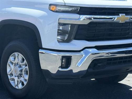 White 2025 Chevrolet Silverado 2500 LT