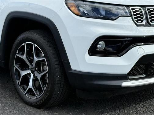 White 2025 Jeep Compass Limited