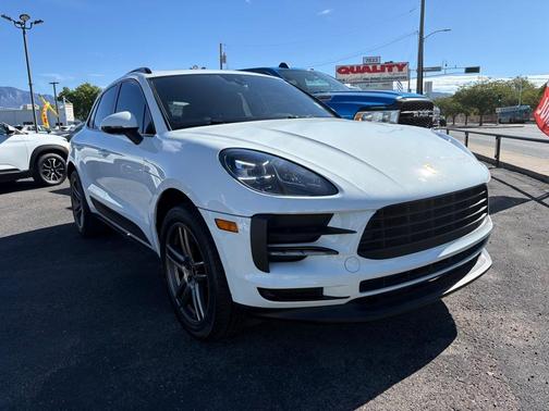 2021 Porsche Macan Base