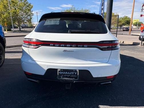 2021 Porsche Macan Base