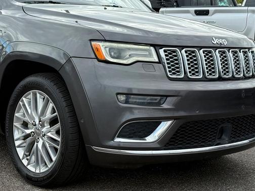 2017 Jeep Grand Cherokee Summit