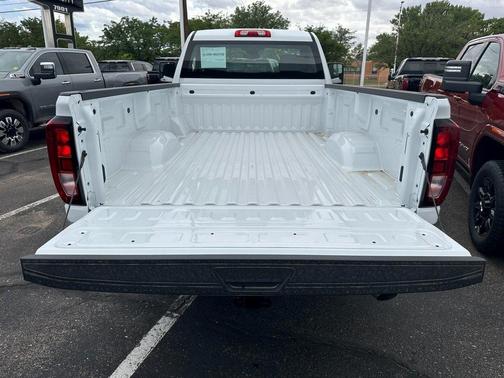 2025 GMC Sierra 2500 Pro