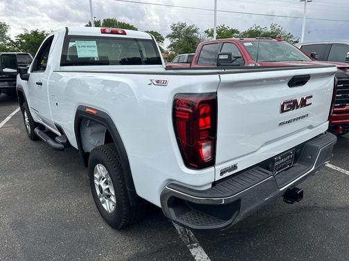 2025 GMC Sierra 2500 Pro