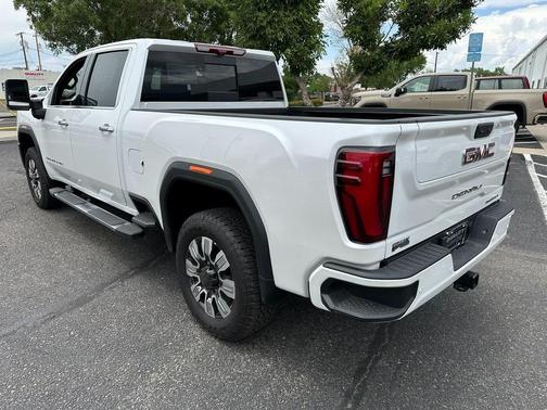 2025 GMC Sierra 2500 Denali