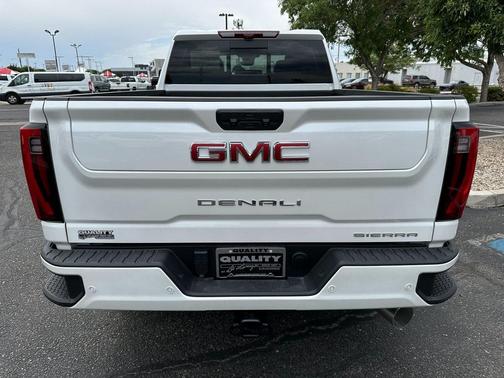 2025 GMC Sierra 2500 Denali