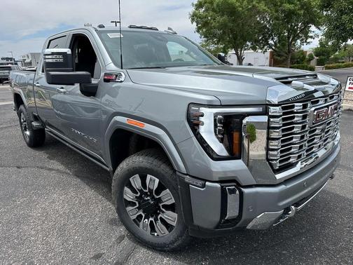 2025 GMC Sierra 2500 Denali
