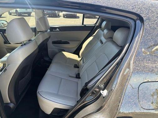 Red 2021 Kia Sportage EX