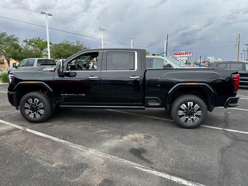 2025 GMC Sierra 2500 Denali