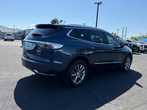 2022 Buick Enclave Avenir