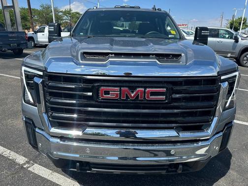 2025 GMC Sierra 2500 Pro