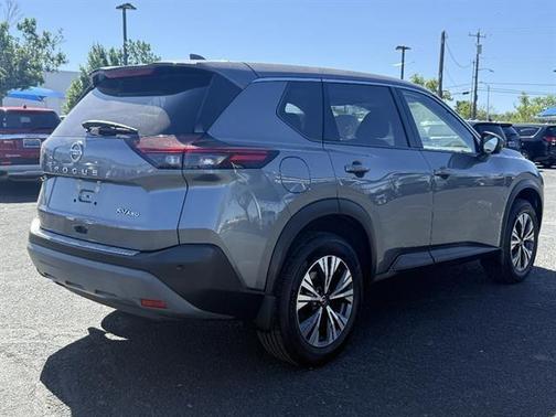 Gun Metallic 2021 Nissan Rogue SV
