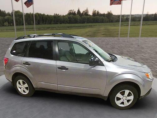 Silver 2011 Subaru Forester 2.5 X